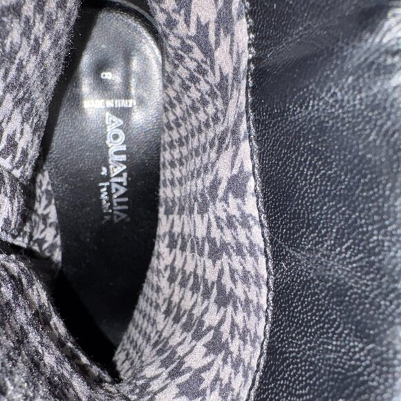 Aquatalia suede heeled ankle boots size 8 - Picture 4 of 5